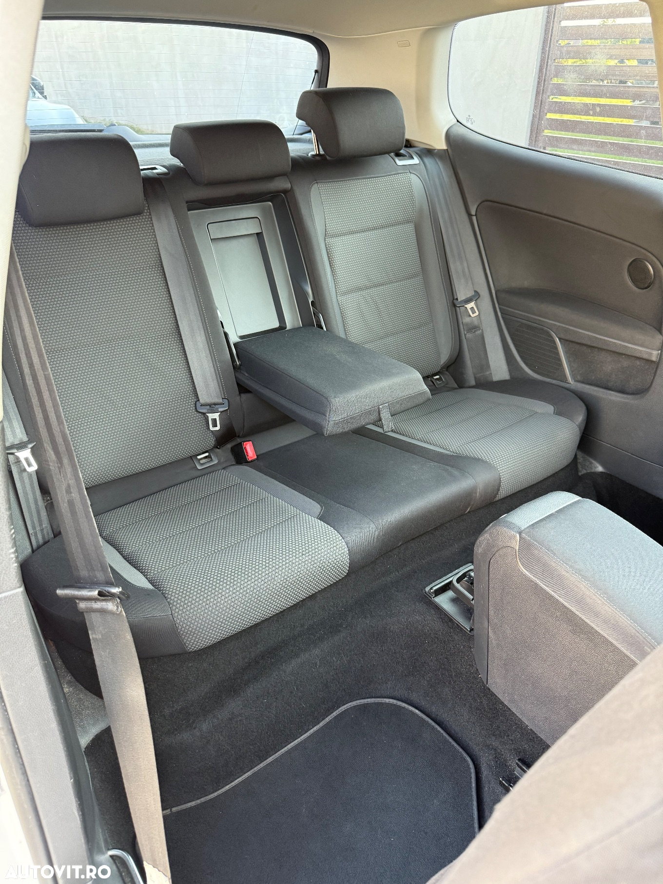 Volkswagen Golf 1.6 TDI (BlueMotion Technology) Comfortline - 6