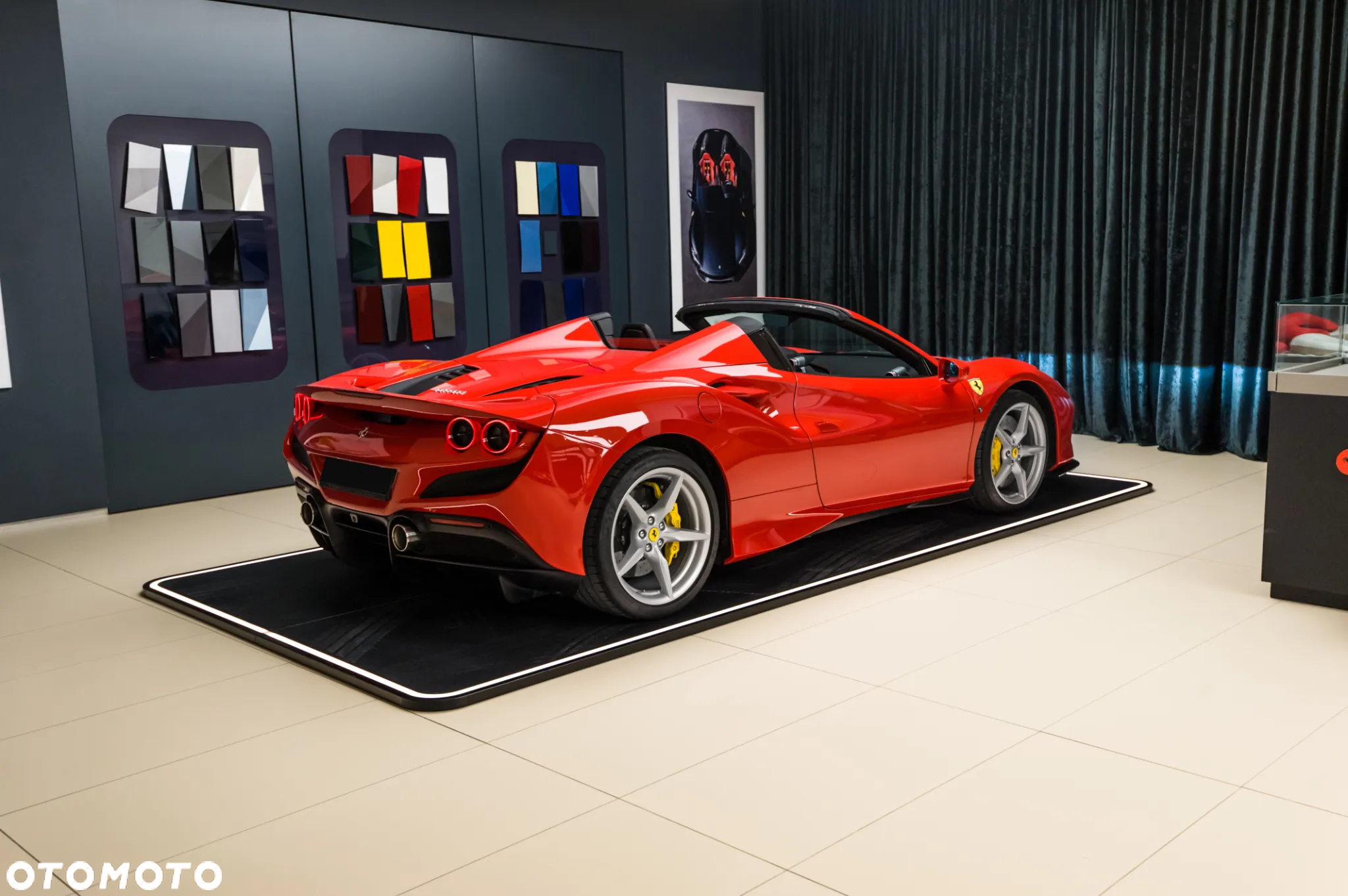 Ferrari F8 Spider - 27
