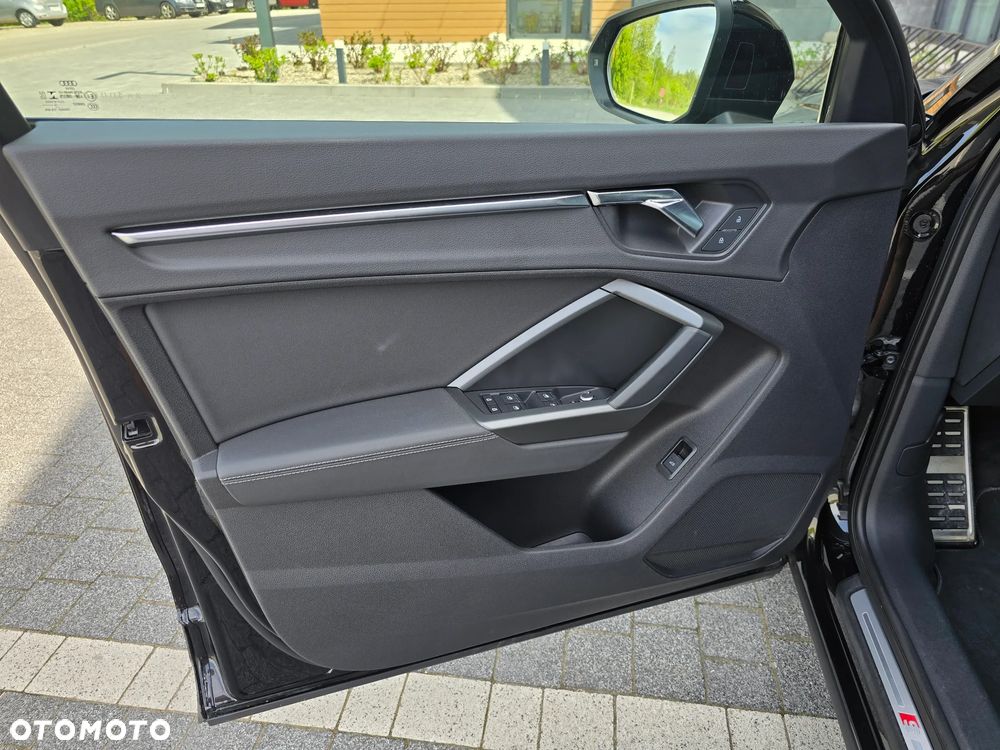 Audi Q3 35 TDI S tronic S line - 22