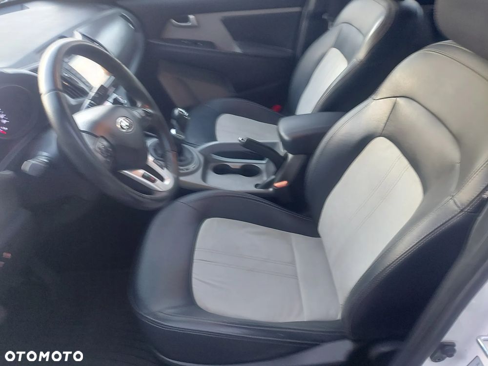 Kia Sportage 2,0 CRDI 2WD Vision - 15