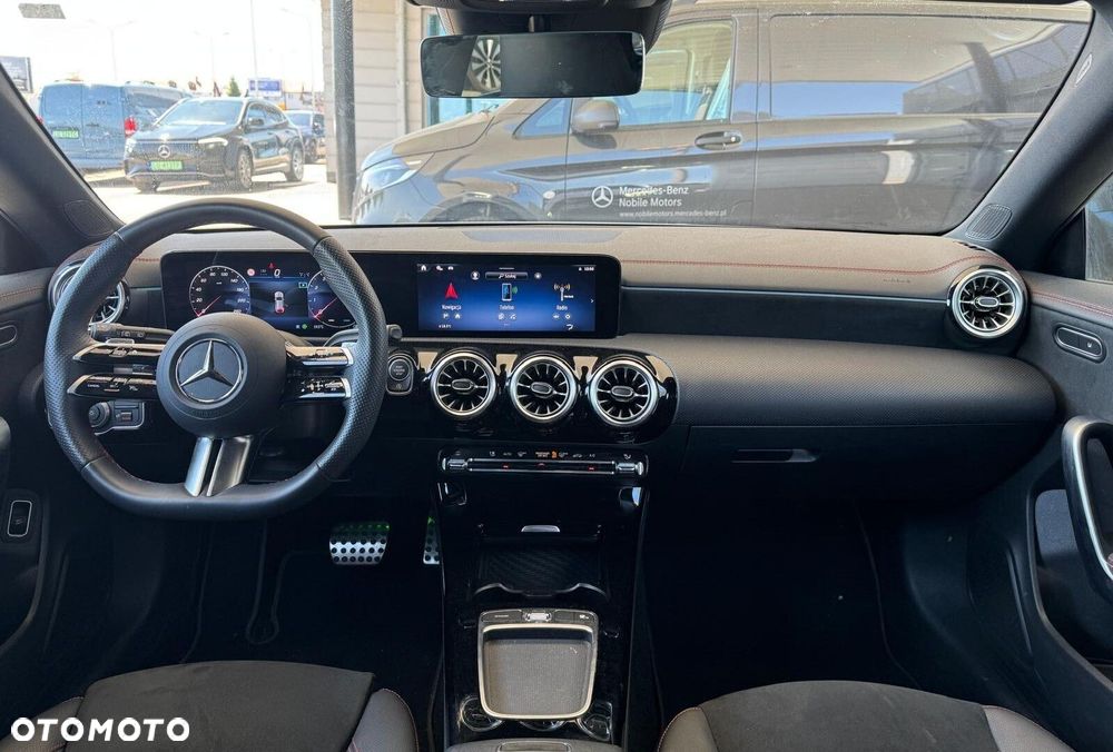 Mercedes-Benz CLA - 8