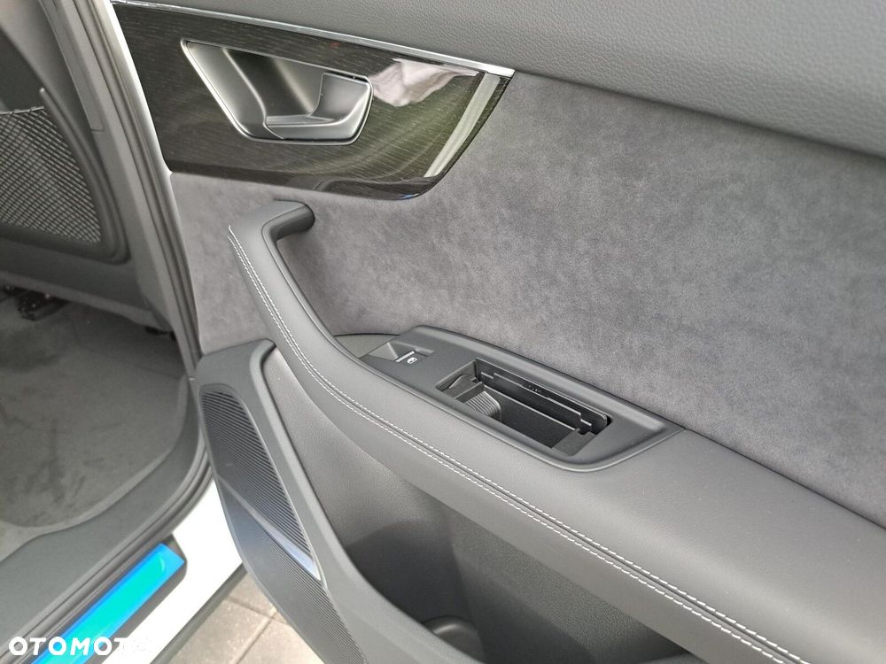 Audi Q7 - 25