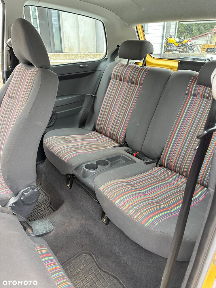 Volkswagen Fox - 9