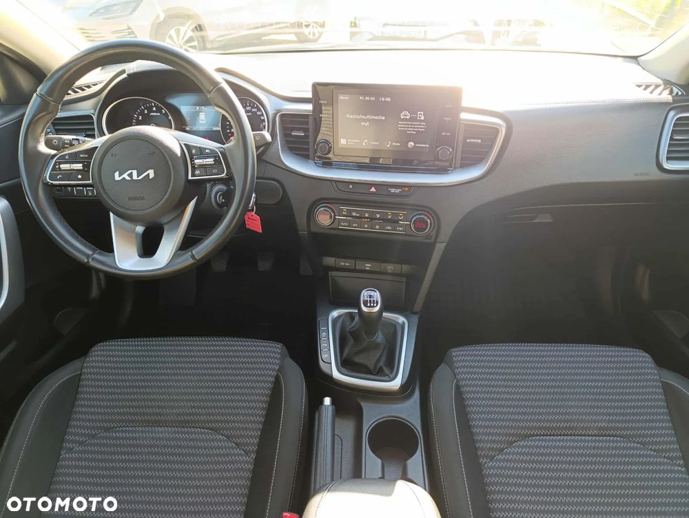 Kia XCeed 1.5 T-GDI M - 16