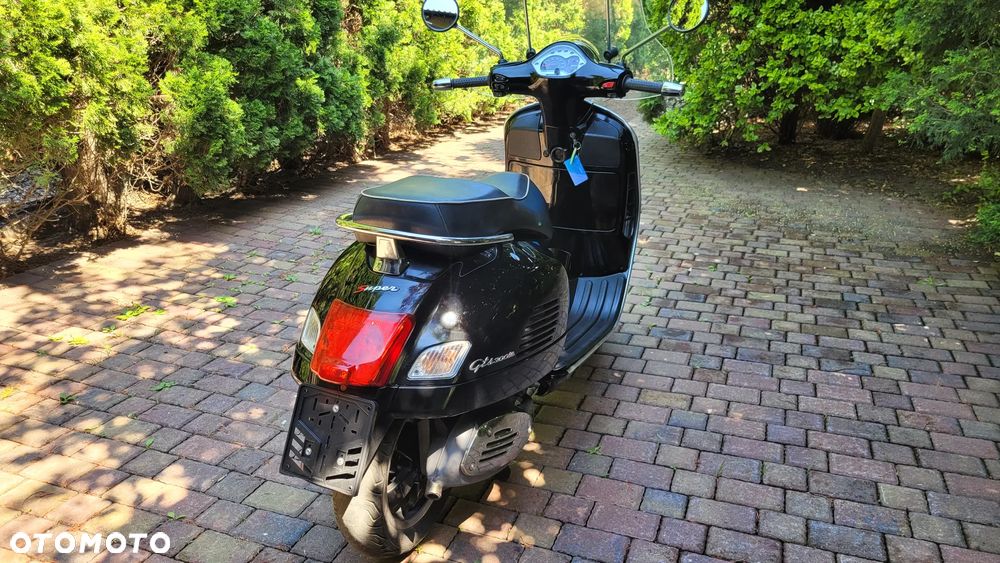 Piaggio Vespa - 24