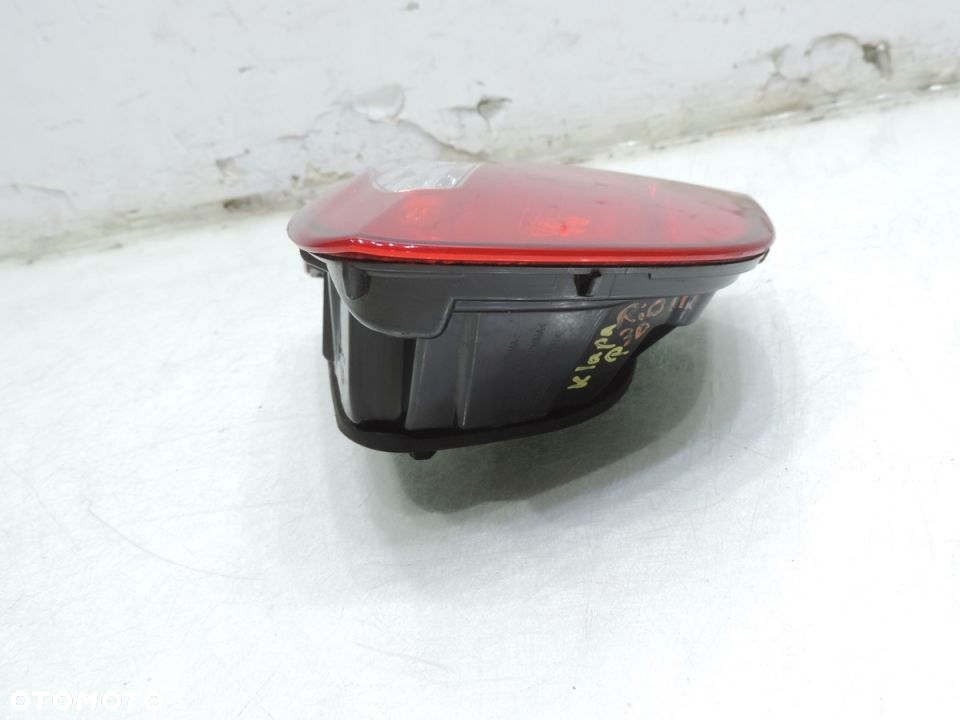 LAMPA PRAWA TYŁ KLAPY KIA RIO III 3D - 5