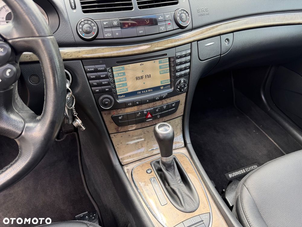 Mercedes-Benz Klasa E 320 CDI 7G-TRONIC Avantgarde BusinessEDITION - 28