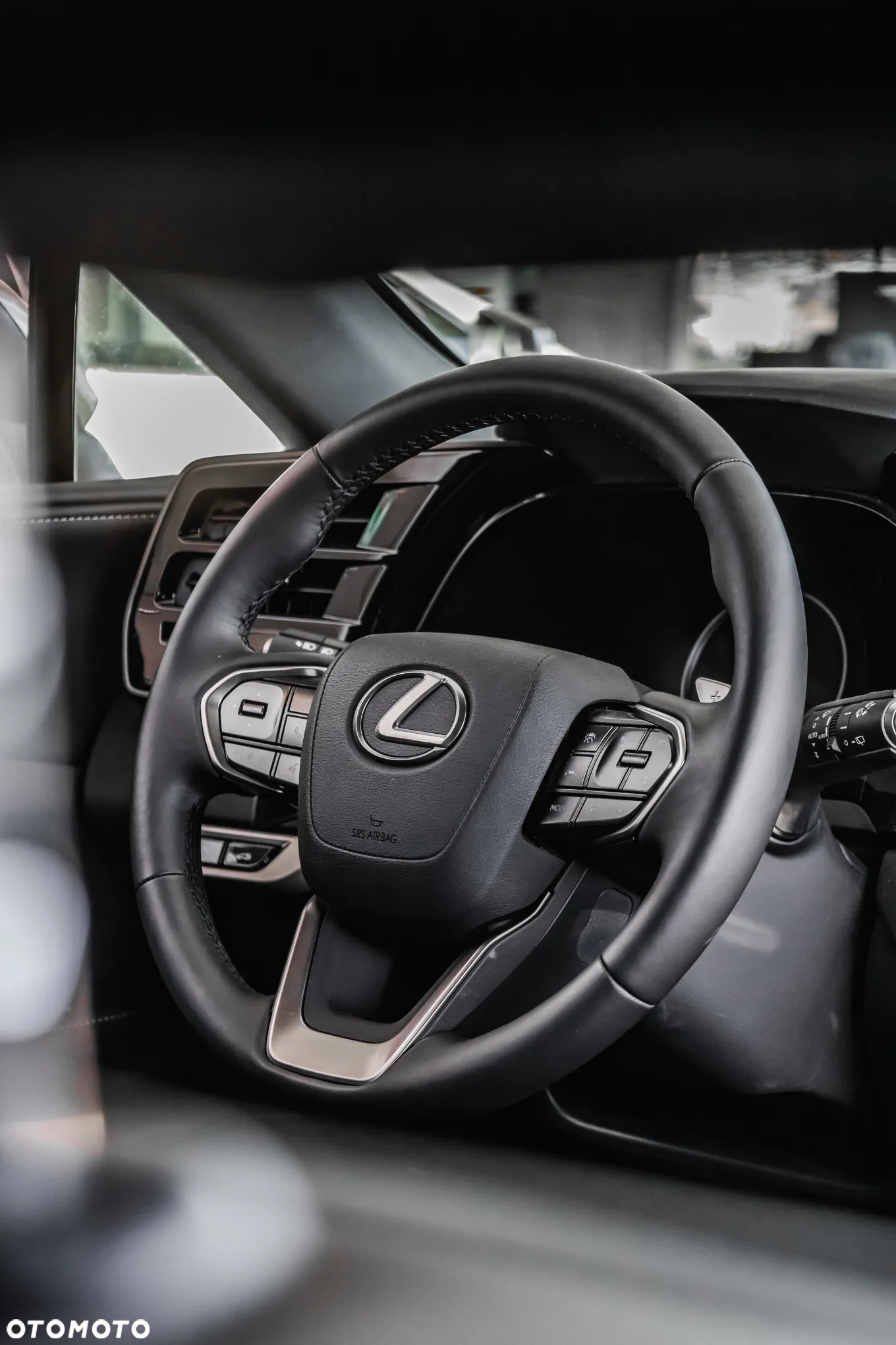 Lexus RX 350h Prestige - 34