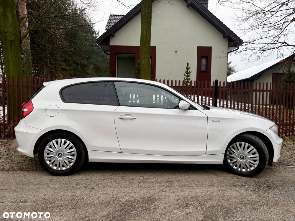 BMW Seria 1 120d DPF Edition Sport - 5