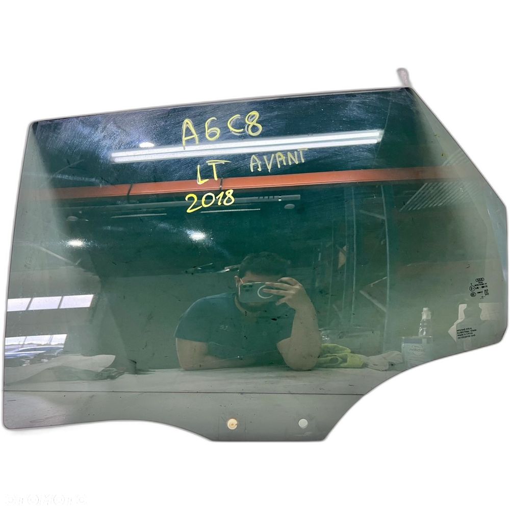 SZYBA BOCZNA DRZWI LEWY TYŁ AUDI A6 C8 AVANT PRZYCIEMNIANA 4K9845205A 2018R - 1