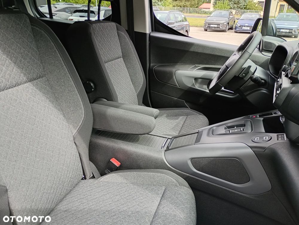 Opel Combo MPV L2 1.5 130KM Automat - 19