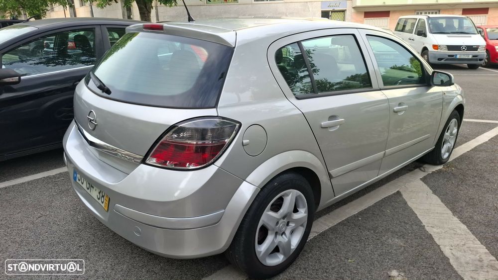 Opel Astra 1.3 CDTI Enjoy EcoFLEX - 5