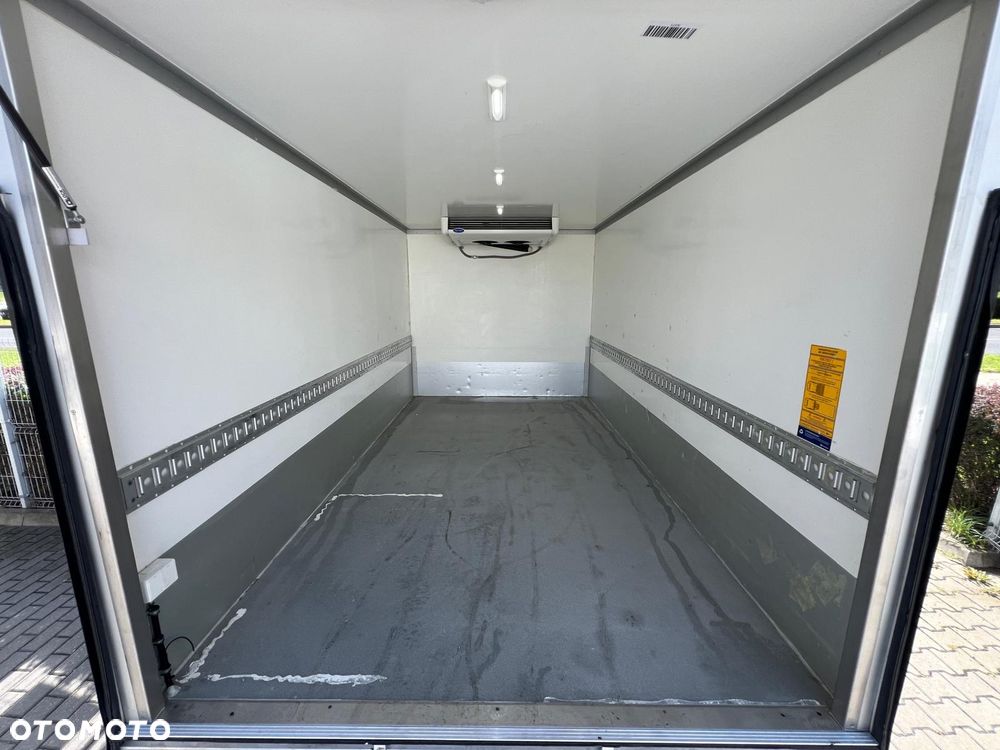 Iveco DAILY 35-140 HI-MATIC KONTENER MROŹNIA WINDA DHOLLANDIA 74.000 KM - 28