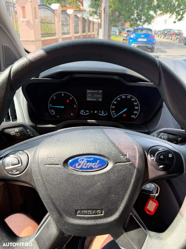 Ford TRANSIT CONNECT - 6