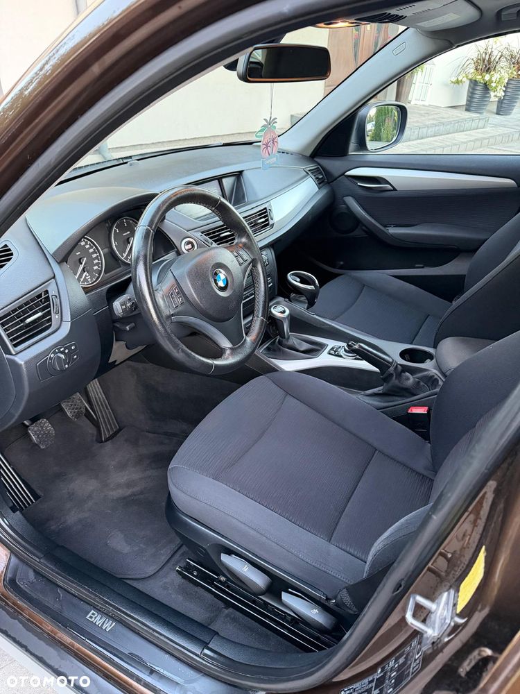 BMW X1 sDrive20d - 20