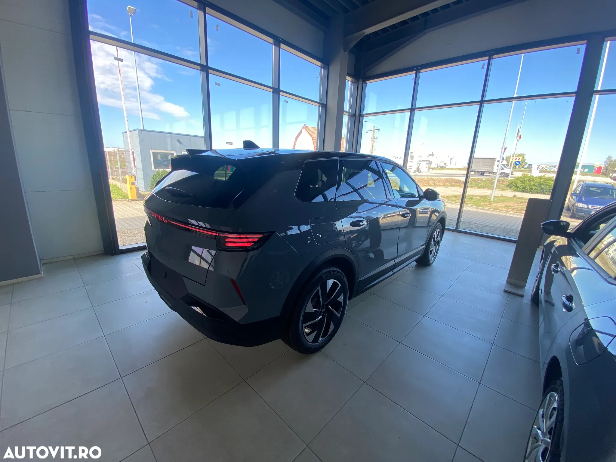 Opel Grandland 1.2 DI Hybrid 48 V Automatik GS - 6