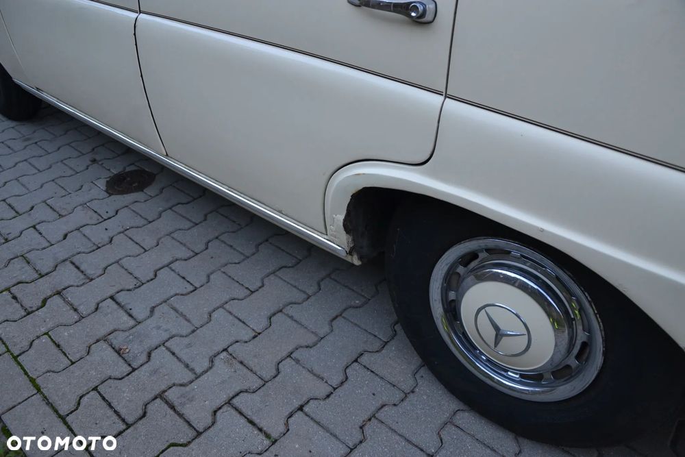 Mercedes-Benz W111 - 8