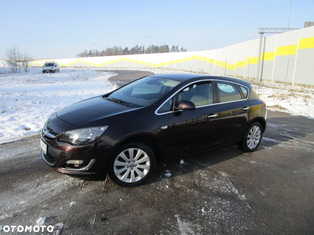 Opel Astra 1.4 T Cosmo - 11