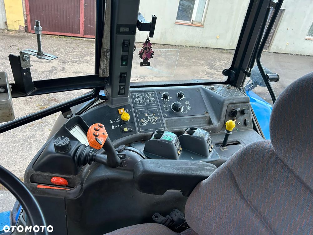 New Holland TM190 - 12