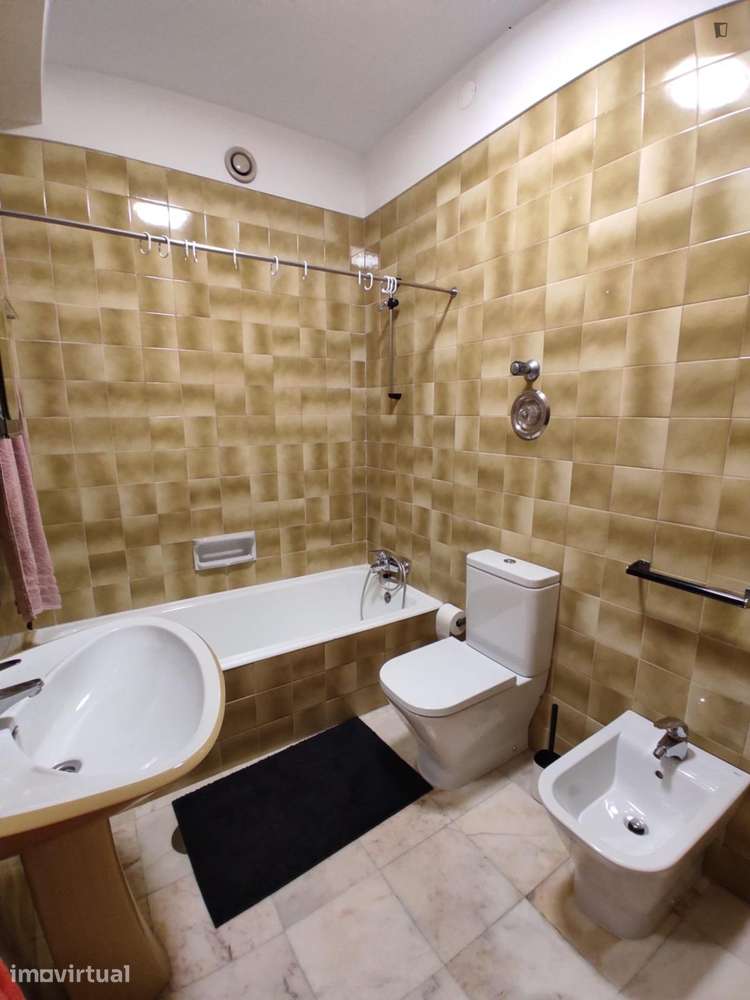 Quarto - localizado em Cedofeita Porto - Grande imagem: 3/18