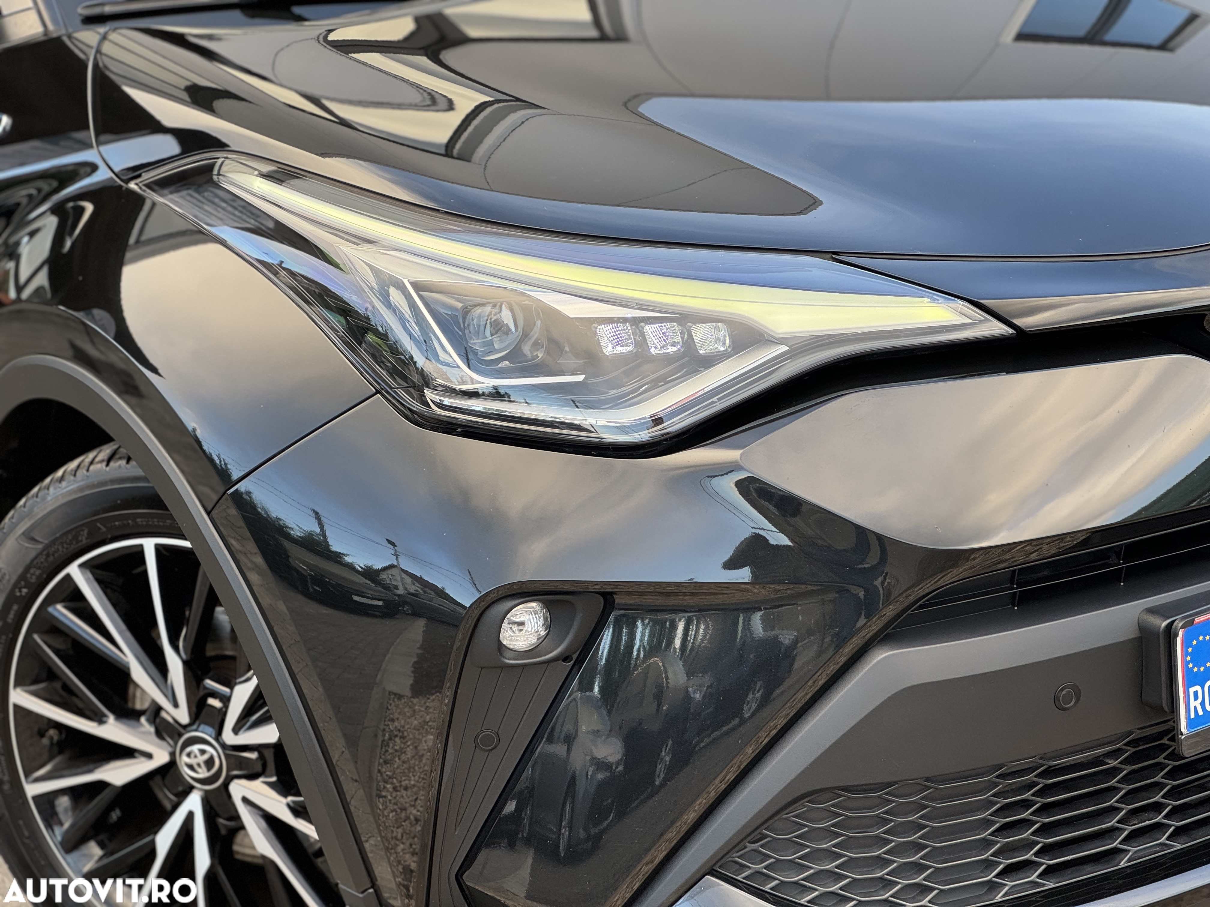 Toyota C-HR 1.8 HSD 122 CP 4x2 CVT Style - 36