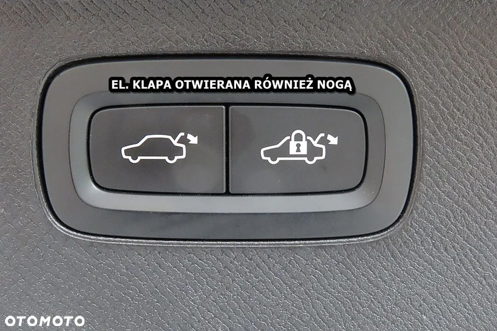 Volvo XC 90 B5 D AWD Ultimate Dark - 18