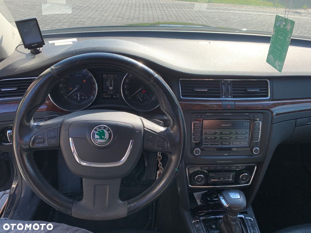 Skoda Superb 2.0 TDI Elegance DSG - 8