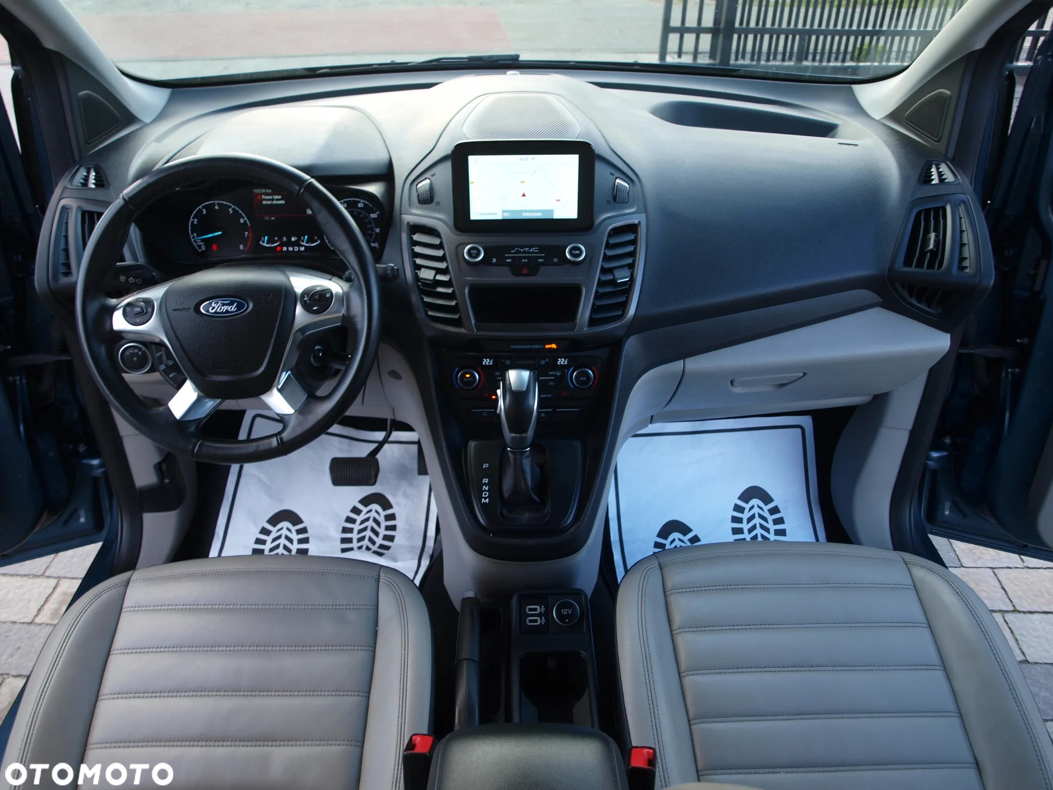 Ford Tourneo Connect Grand - 8