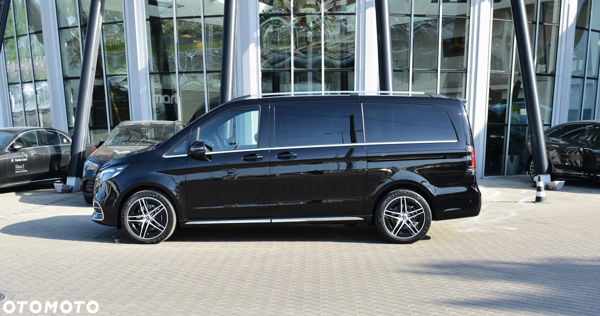 Mercedes-Benz Klasa V 300 d 4-Matic Avantgarde 9G-Tronic (d³ugi) - 6