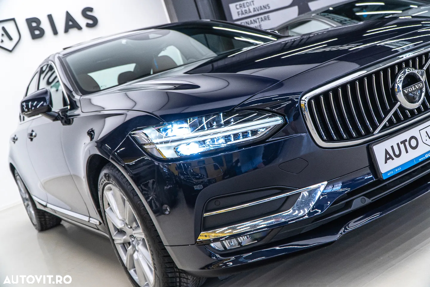 Volvo S90 D5 AWD Geartronic Inscription - 28