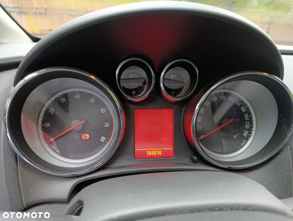Opel Astra IV 1.6 T Sport - 12