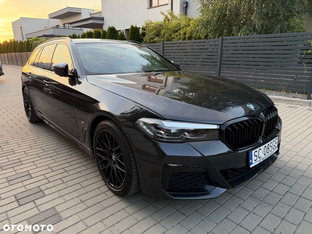 BMW Seria 5 520d xDrive mHEV M Sport sport - 2