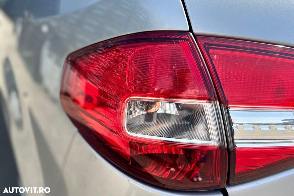 STOP STANGA PE CAROSERIE RENAULT KOLEOS – AN 2008 - 1