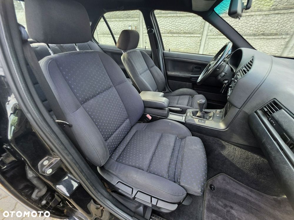 BMW Seria 3 316i - 22