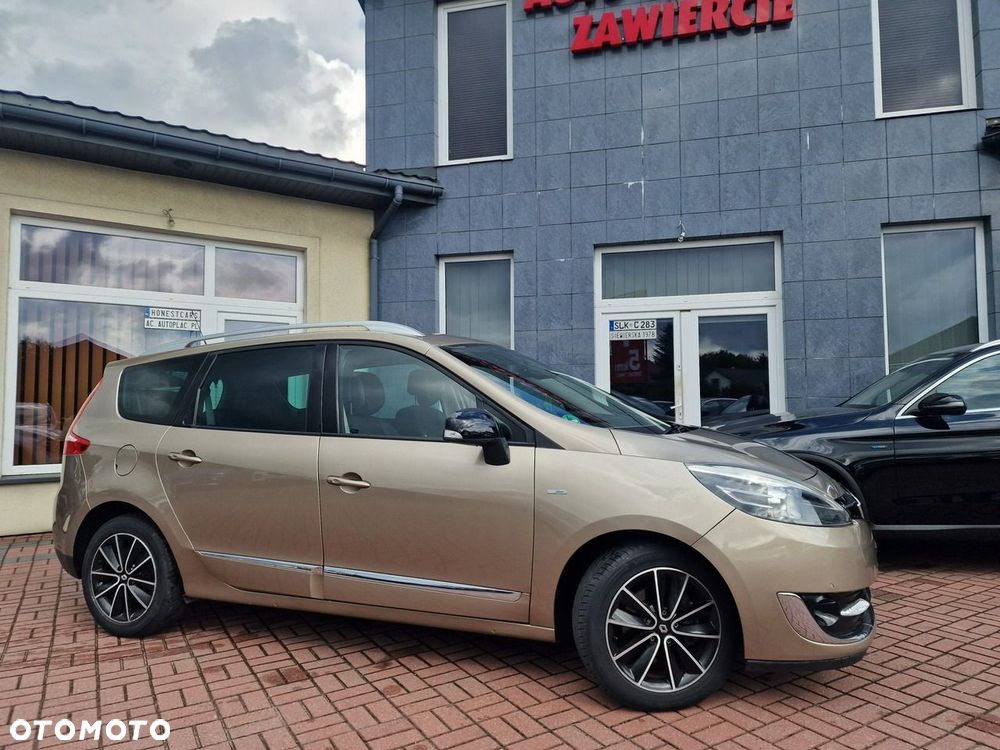 Renault Grand Scenic - 12