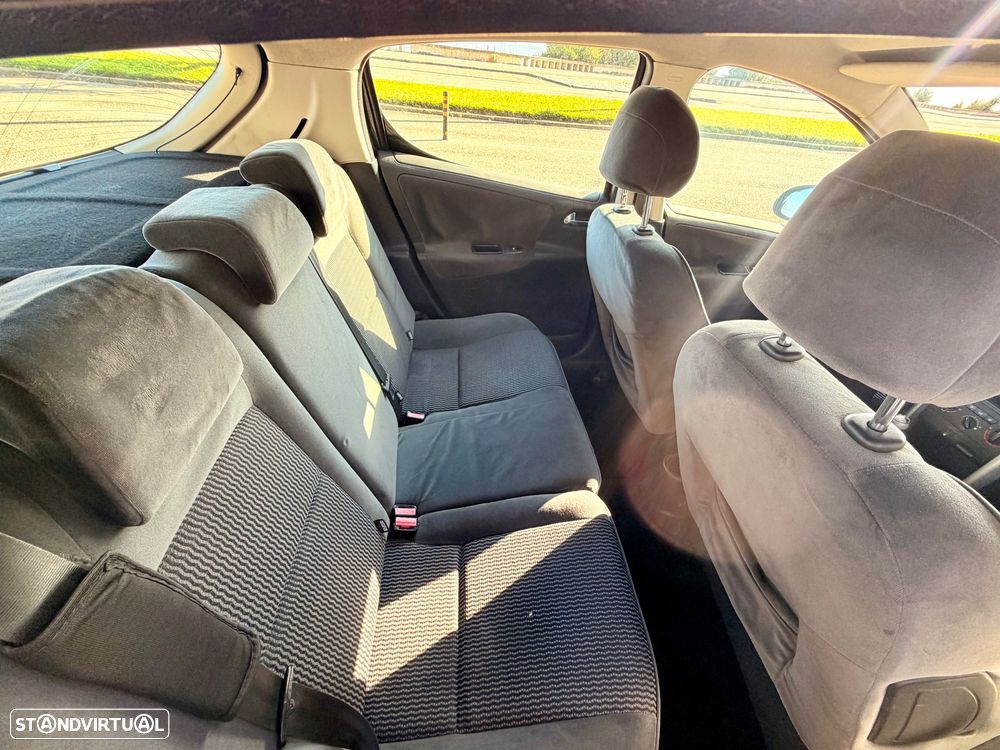 Peugeot 207 1.4 HDi Sport - 18