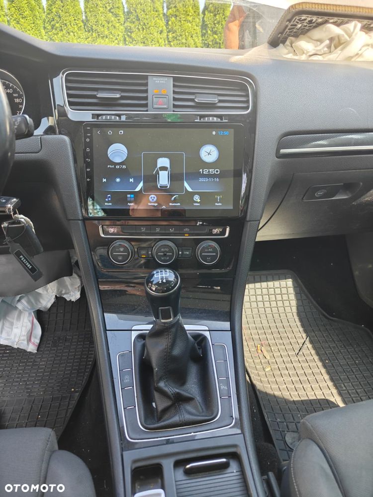 Volkswagen Golf 1.6 TDI BlueMotion Technology Comfortline - 14