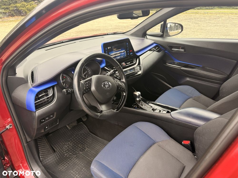 Toyota C-HR - 13
