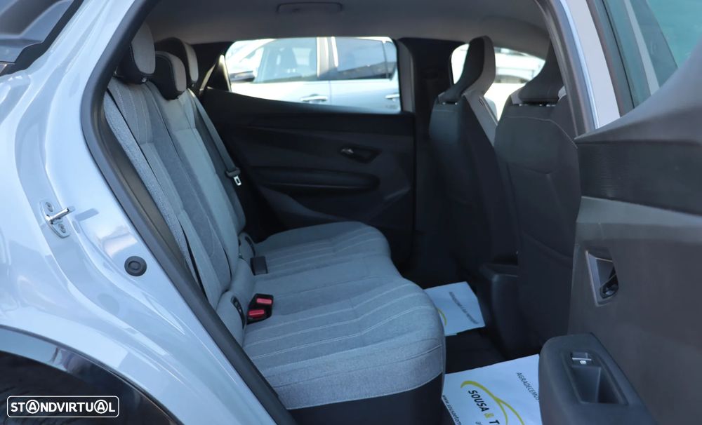 Renault Mégane E-Tech EV60 220hp optimum charge Equilibre — fotografia 13
