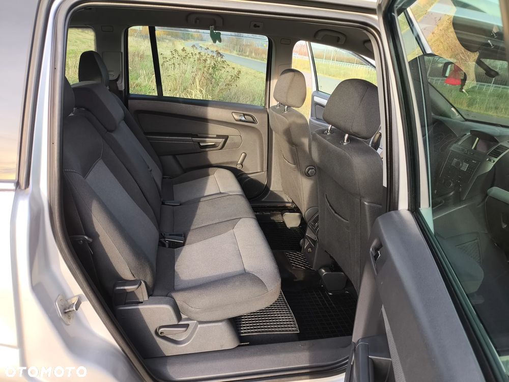 Opel Zafira ver-1-8-active - 19