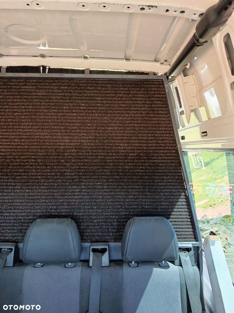 Volkswagen Crafter - 16