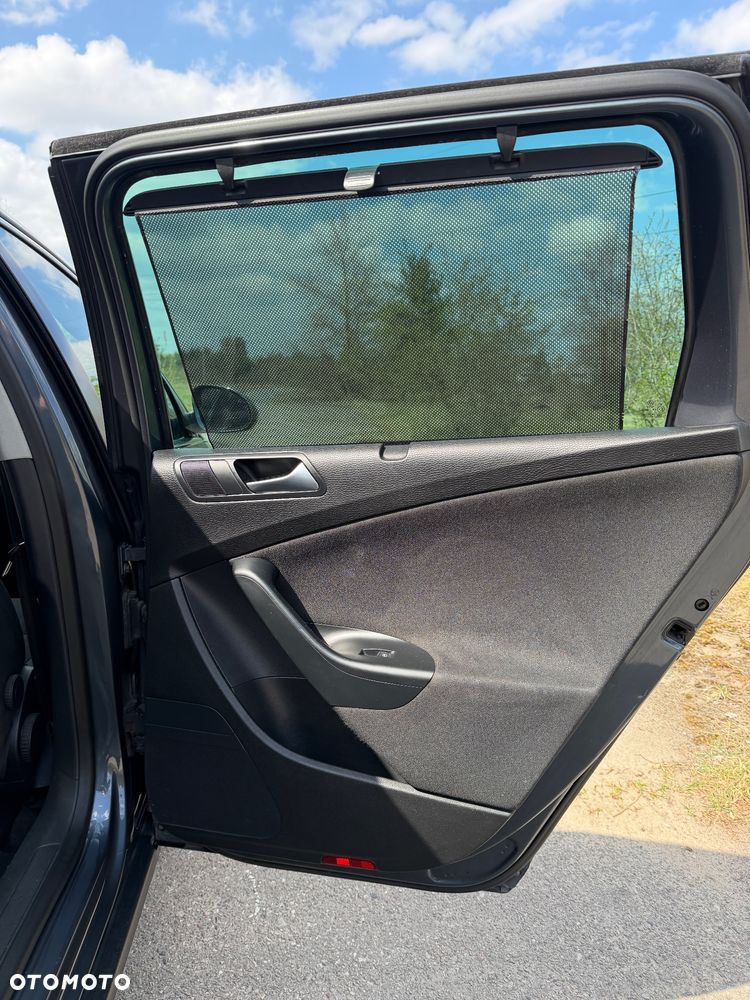 Volkswagen Passat 2.0 TDI Highline - 11