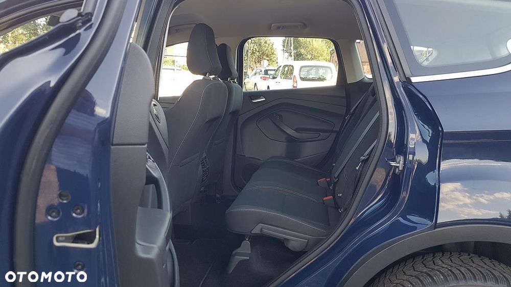 Ford Kuga 1.5 EcoBoost 2x4 Cool & Connect - 23