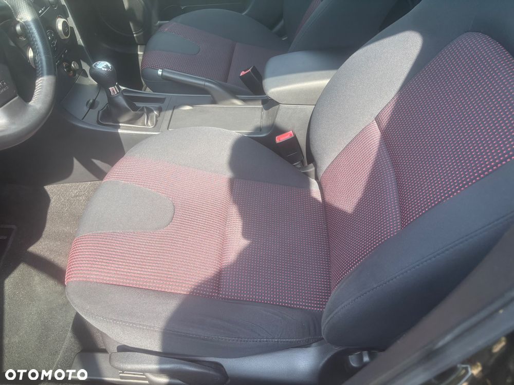 Mazda 3 1.6 Sport Active - 26