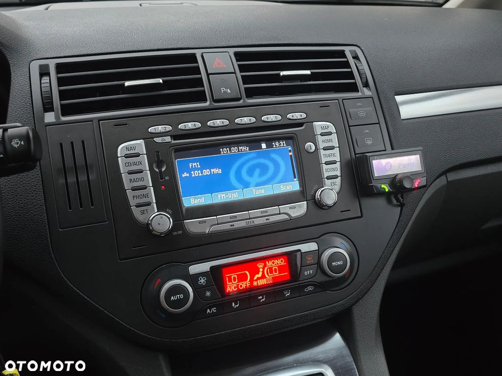 Ford C-MAX 1.8 Titanium - 33