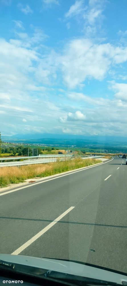 Mercedes-Benz Sprinter - 24