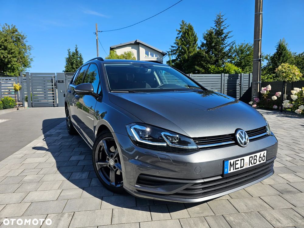 Volkswagen Golf - 23