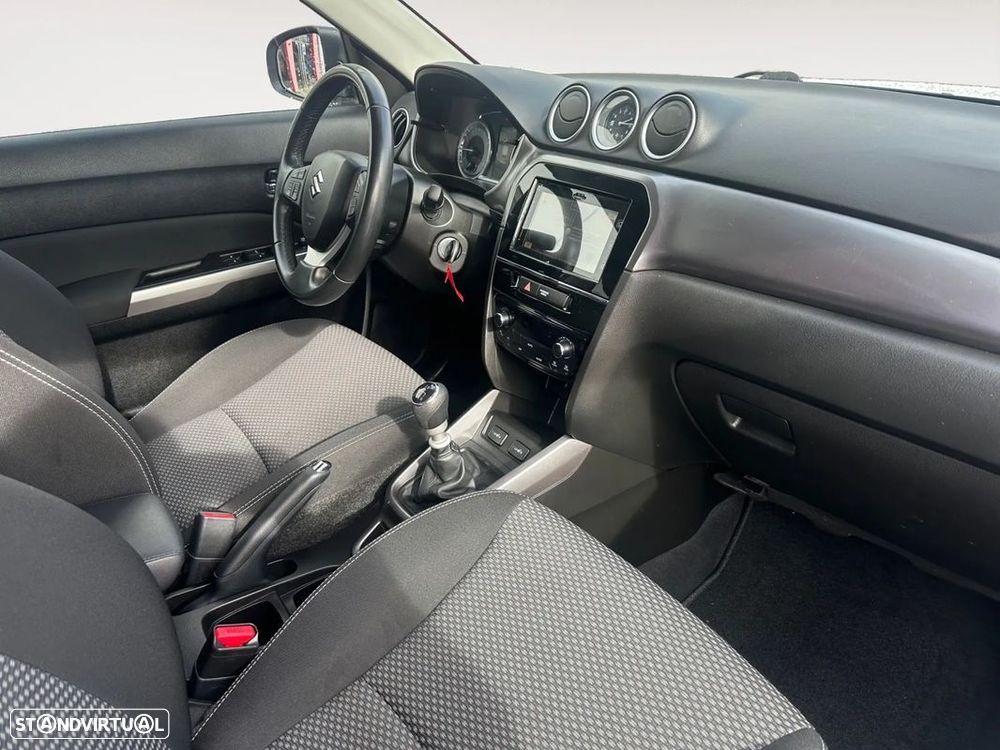 Suzuki Vitara - 14