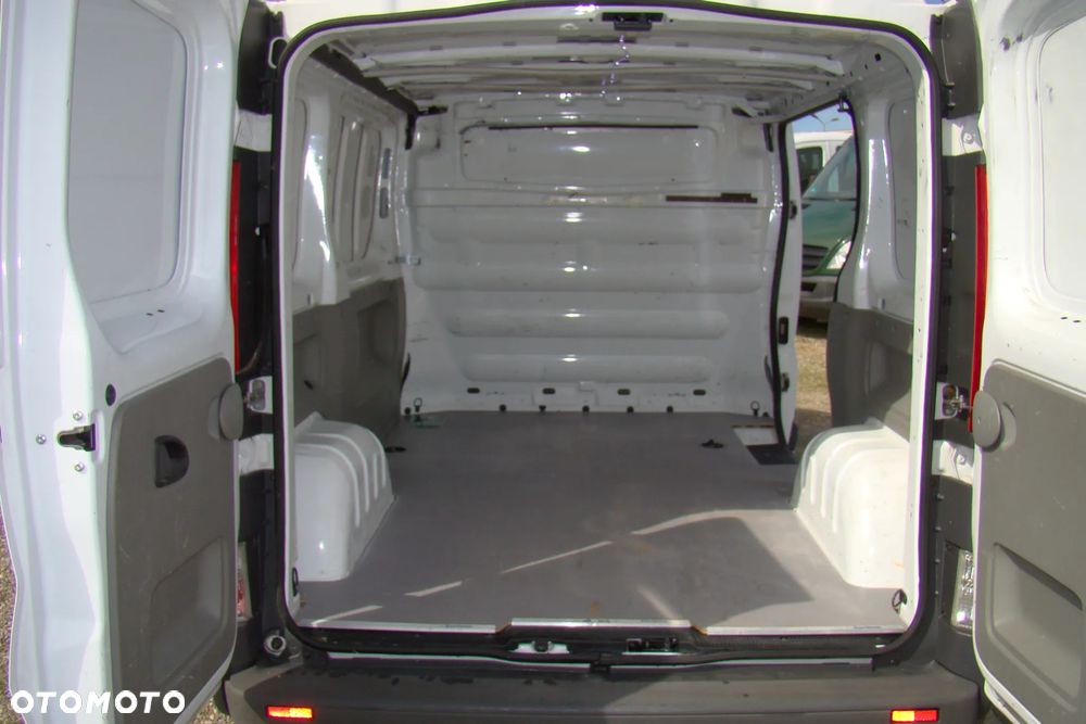 Renault Trafic - 12