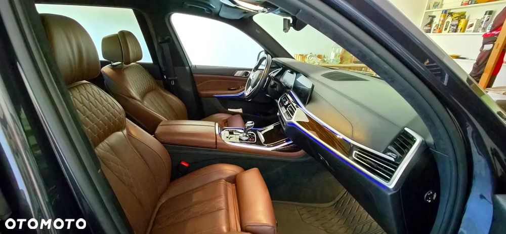BMW X7 xDrive30d - 9